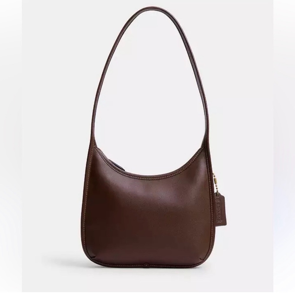 🤎Coach NWT Maple Brown Leather Curve Zip Shoulder Bag with Brass Hardware